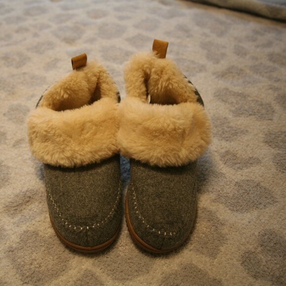 Dearfoams Women's Moritz Indoor/Outdoor Bootie, Size 8, Gray - Picture 1 of 4